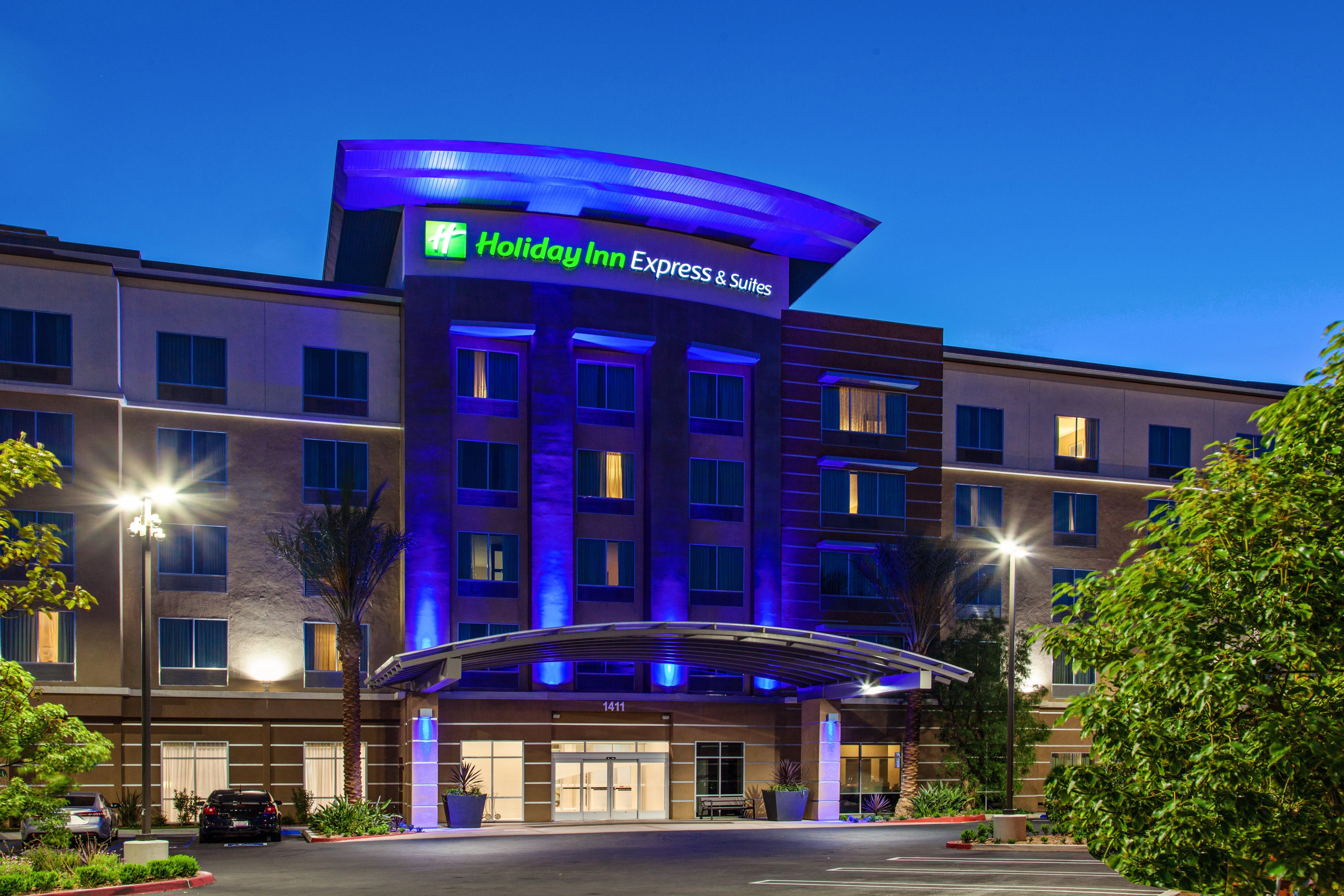 Holiday Inn Express & Suites Anaheim Resort Area By Ihg Εξωτερικό φωτογραφία