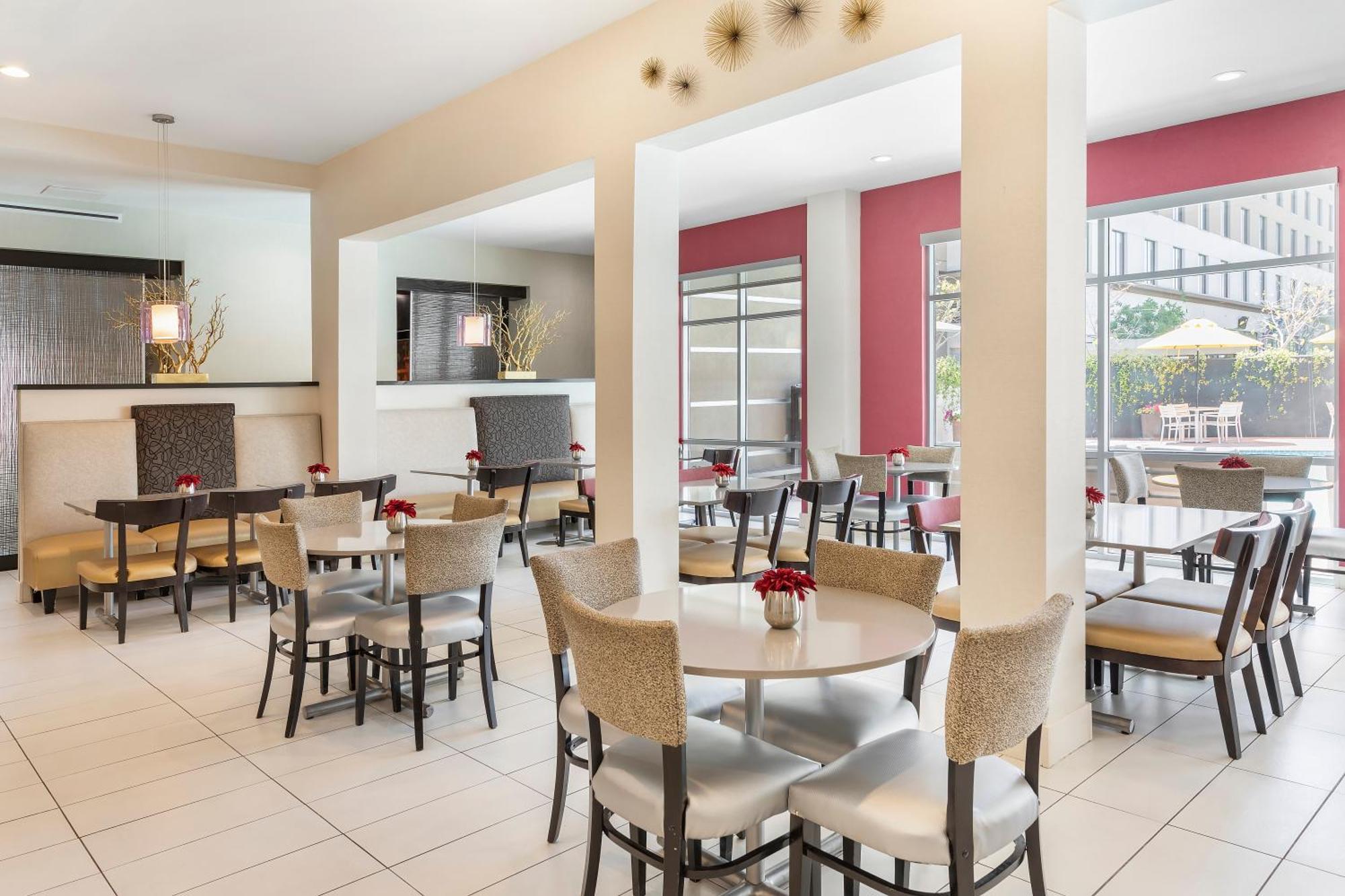 Holiday Inn Express & Suites Anaheim Resort Area By Ihg Εξωτερικό φωτογραφία